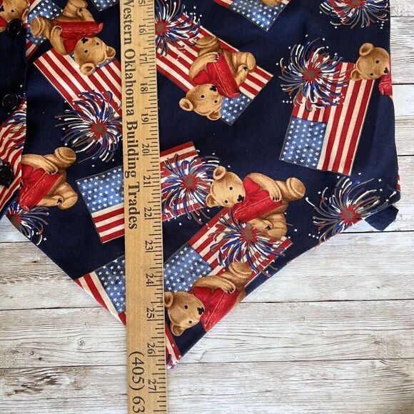 111 MAIN Vest Size 2X 4th Of July Teddy Bear USA American Flag Fireworks EUC - Picture 4 of 12